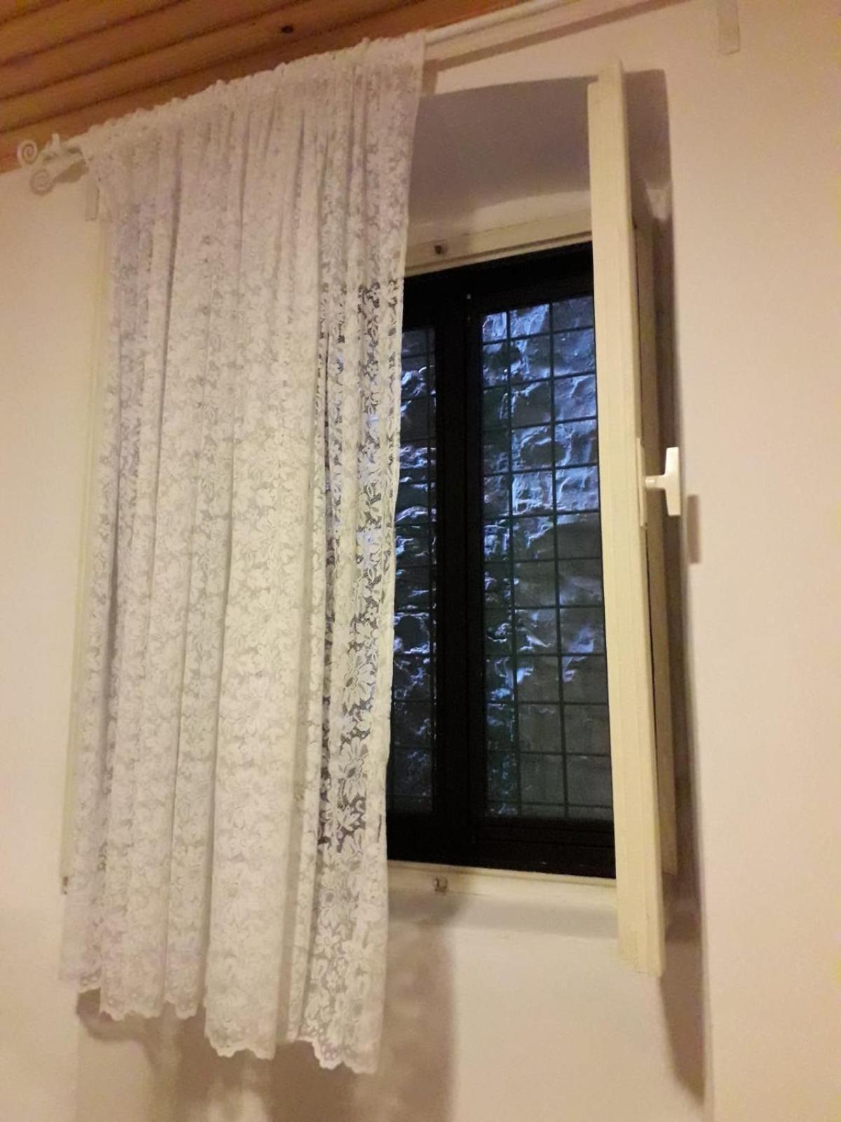 Hostel Flora Mali Lošinj Rum bild